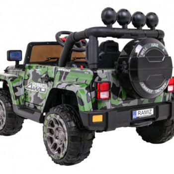 Auto Na Akumulator 4 X 4 Off Road Camouflage 4.jpg