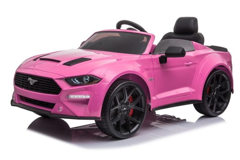 Ford Mustang Gt Hot Pink Auto Na Akumulator 2.jpg