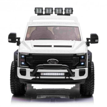 Ford Super Duty Glacial White Auto Na Akumulator 1.jpg