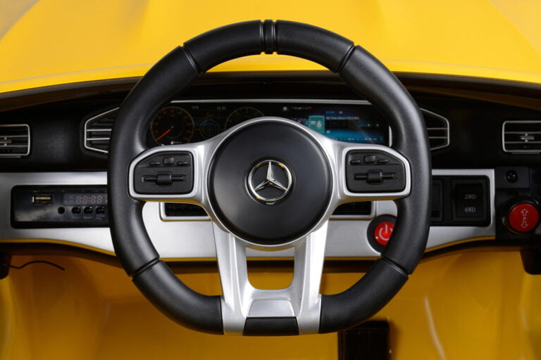 Mercedes M Class Zuta Auto Na Akumulator 7.jpg