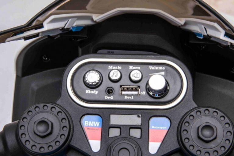 Motor Na Akumulator Bmw Hp4 Blue 8.jpg