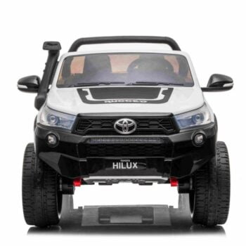 Toyota Hilux Bijela Auto Na Akumulator 1.jpg