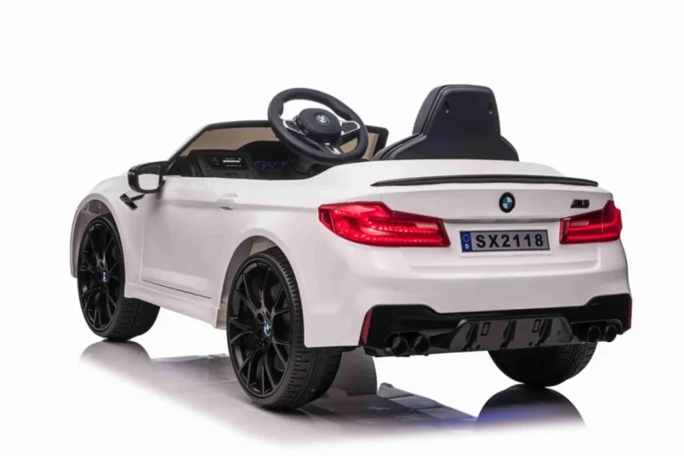 Bmw M5 Drift Bijeli Auto Na Akumulator 2.jpg