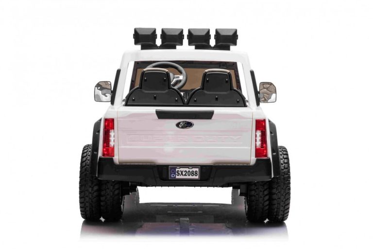 Ford Super Duty Glacial White Auto Na Akumulator 4.jpg