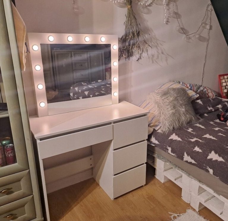 Toaletni Stol Hollywood Vanity Live 1