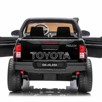 Toyota Hilux Crna Auto Na Akumulator 5.jpg