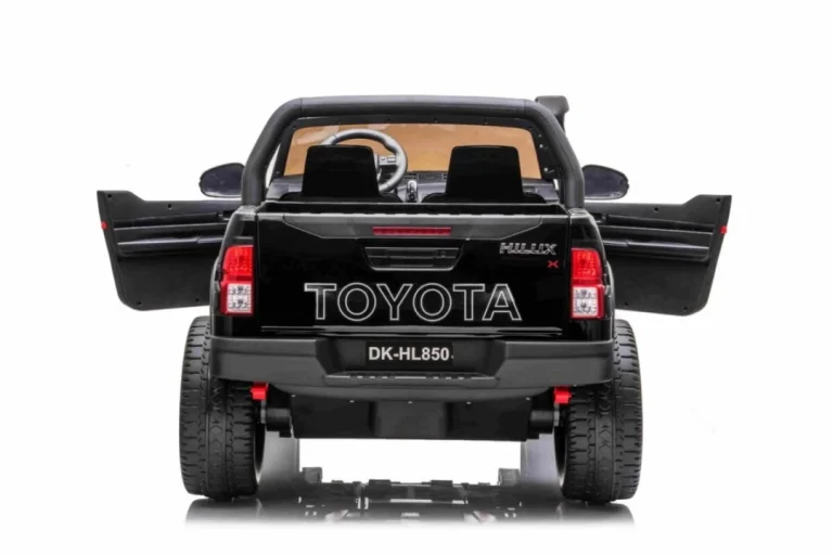 Toyota Hilux Crna Auto Na Akumulator 5.jpg
