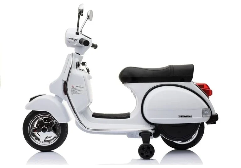 Vespa Bijela 2.jpg