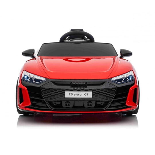 Audi e-tron gt rubinasto rdeč - avtomobil na baterije