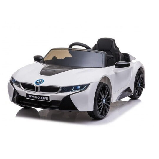 BMW I8 bele barve - licencirani avtomobil na baterijski pogon