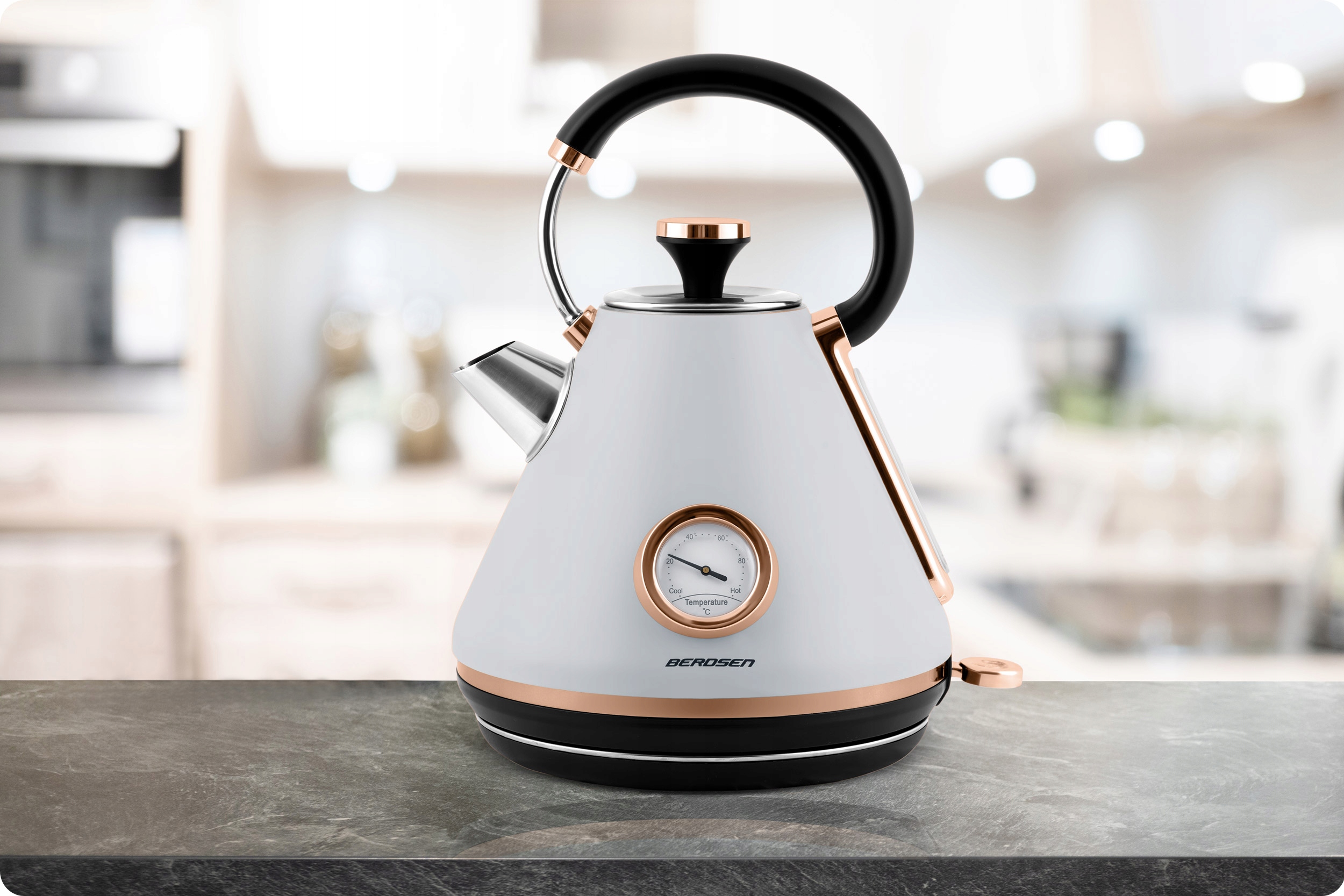 ELEKTRIČNI GRELNIK VODE Z BREZŽIČNIM TERMOMETROM RETRO 1,7 L BERDSEN Višina izdelka 29 cm