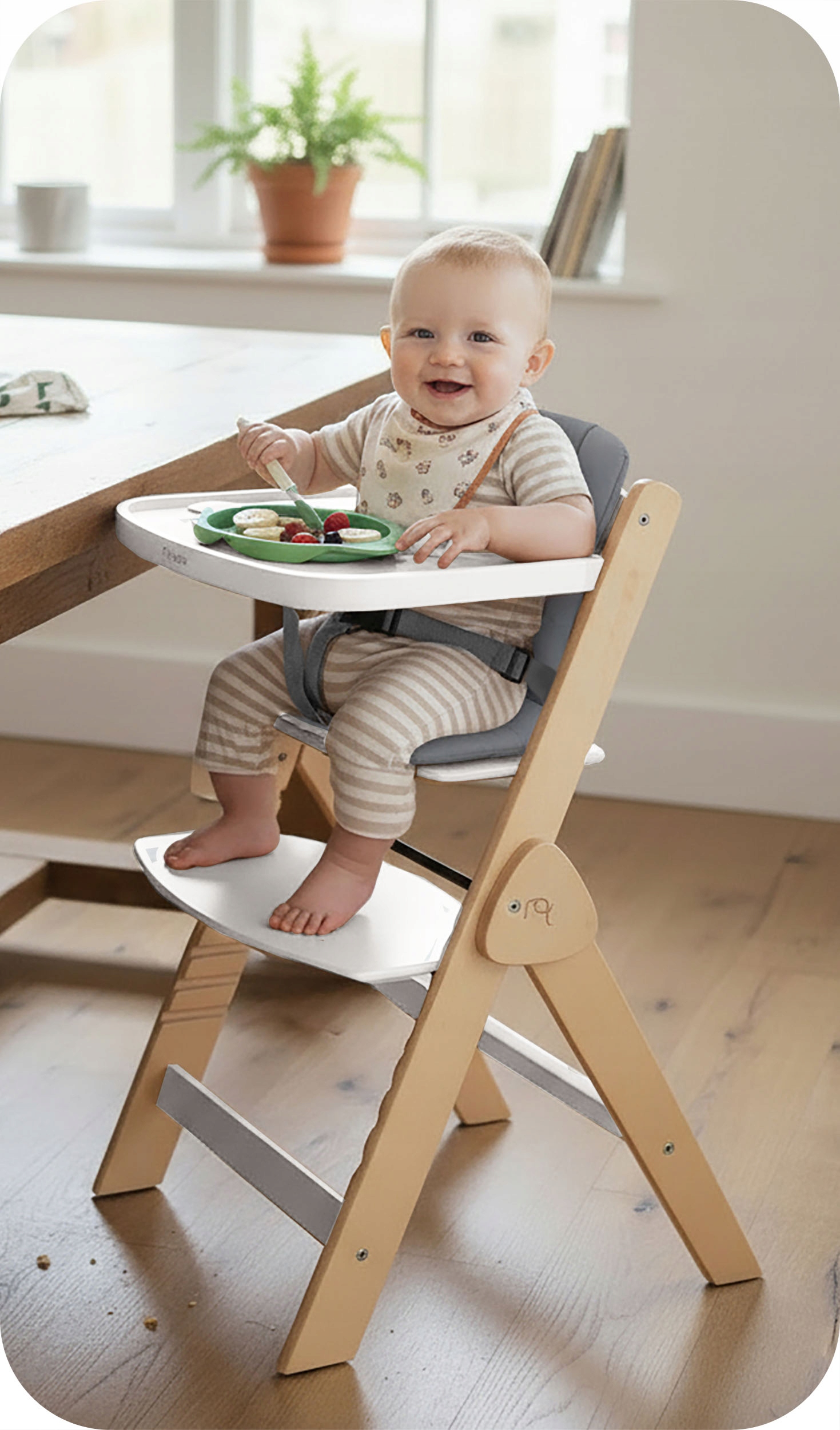 ZLOŽLJIV LESENI OTROŠKI STOL z nastavljivimi trakovi NUKIDO Koda proizvajalca 702001