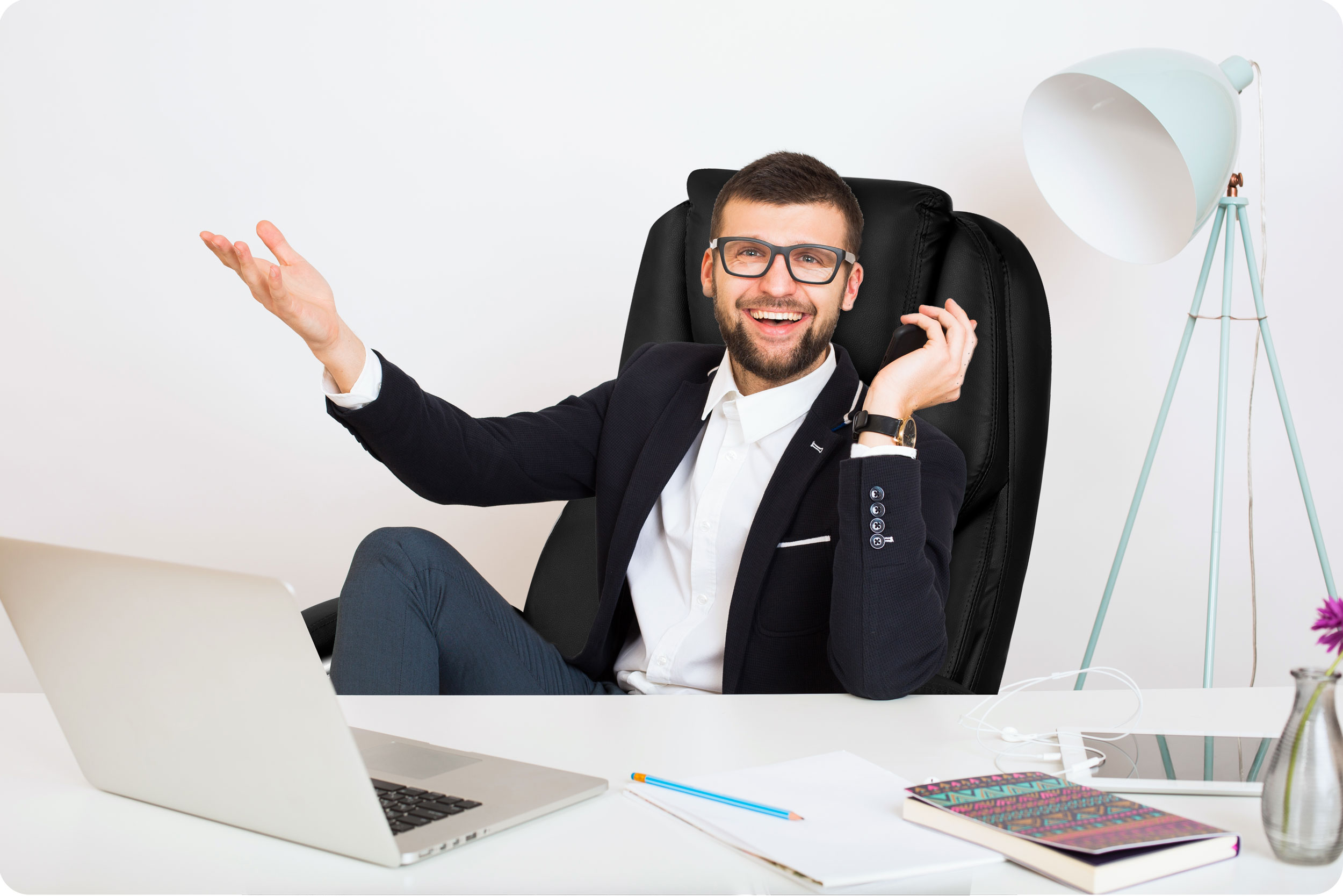 ERGONOMSKI VRTLJIVI PISARNIŠKI STOL PREMIUM VRTLJIVI PISARNIŠKI STOL Koda proizvajalca 240800