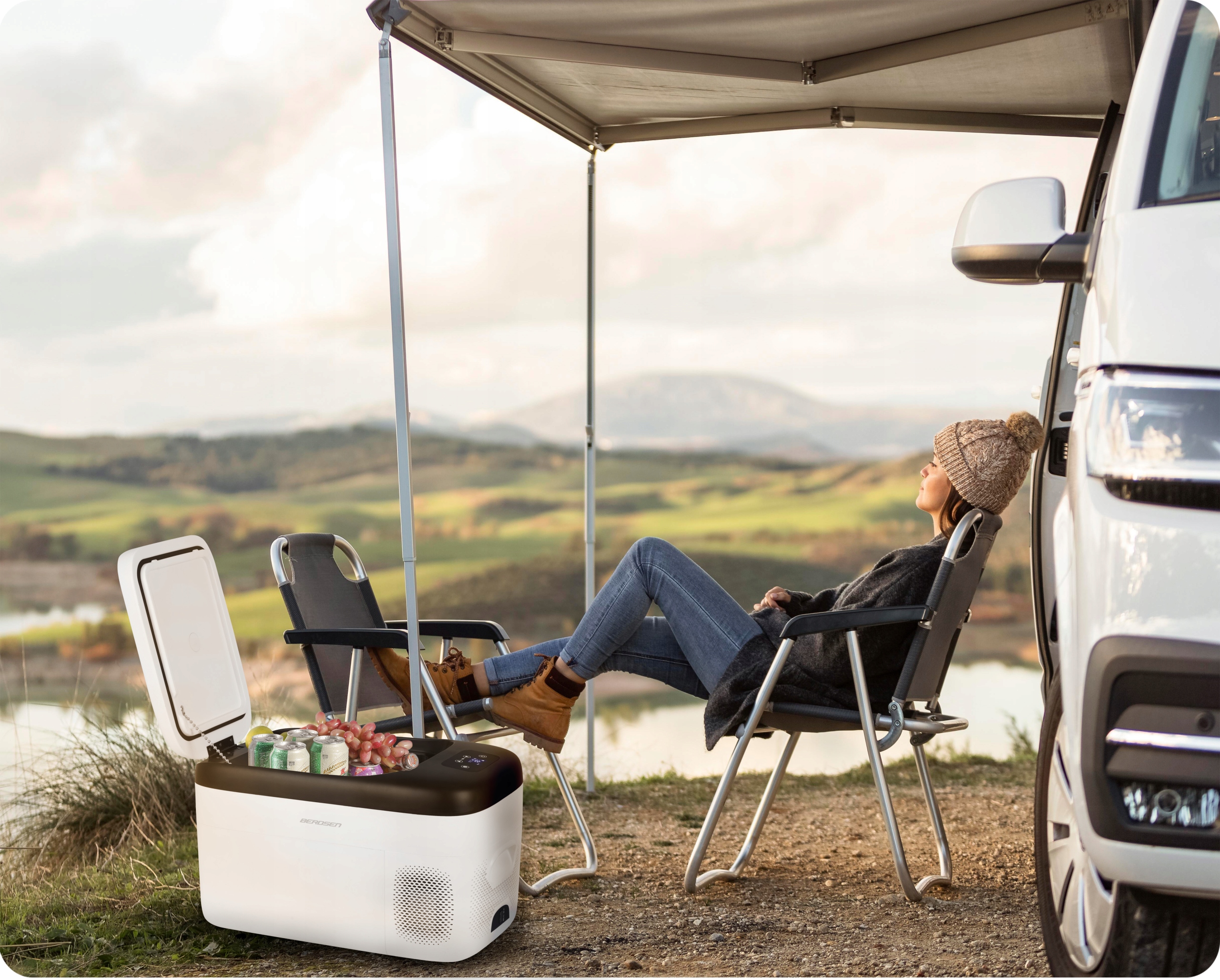 KOMPRESORSKI AVTOMOBILSKI POTOVALNI HLADILNIK-ZAMRUVALNIK 12V 100-240V 21L Prostornina 20-30 l