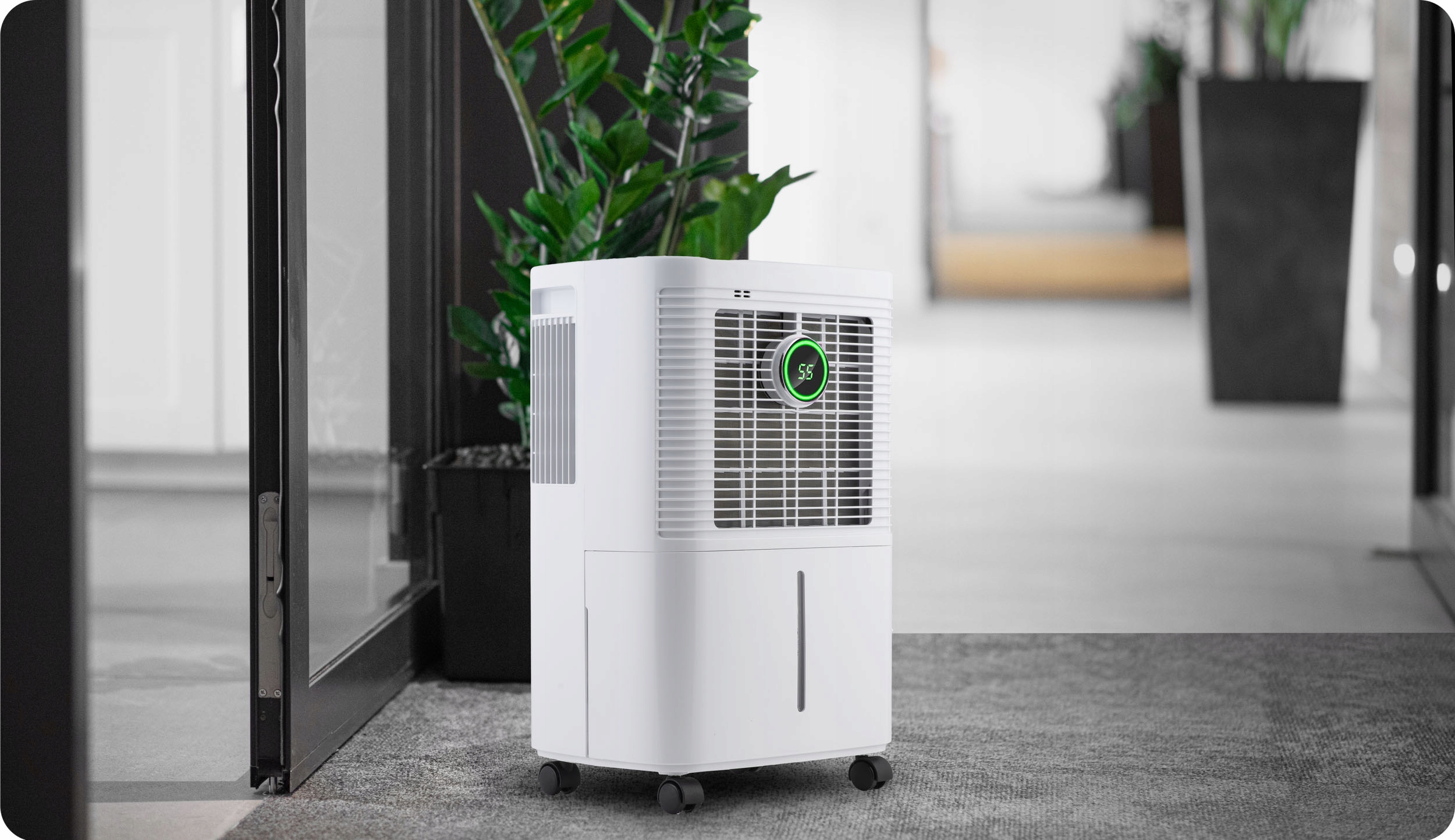 KOMPRESORSKI RAZVLAŽILEC ZRAKA ABSORBTOR VLAGE 12 L HIGROSTAT ČASOVNIK Prostornina rezervoarja za vodo 1,6 l