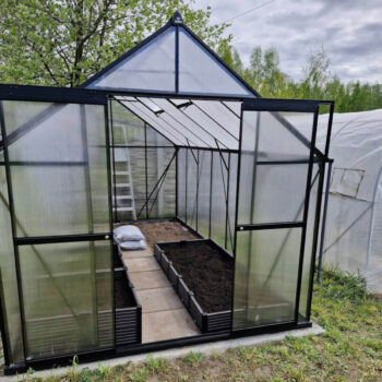 Staklenik Polikarbonatni 244x429cm Crni Cultivo 5.jpg