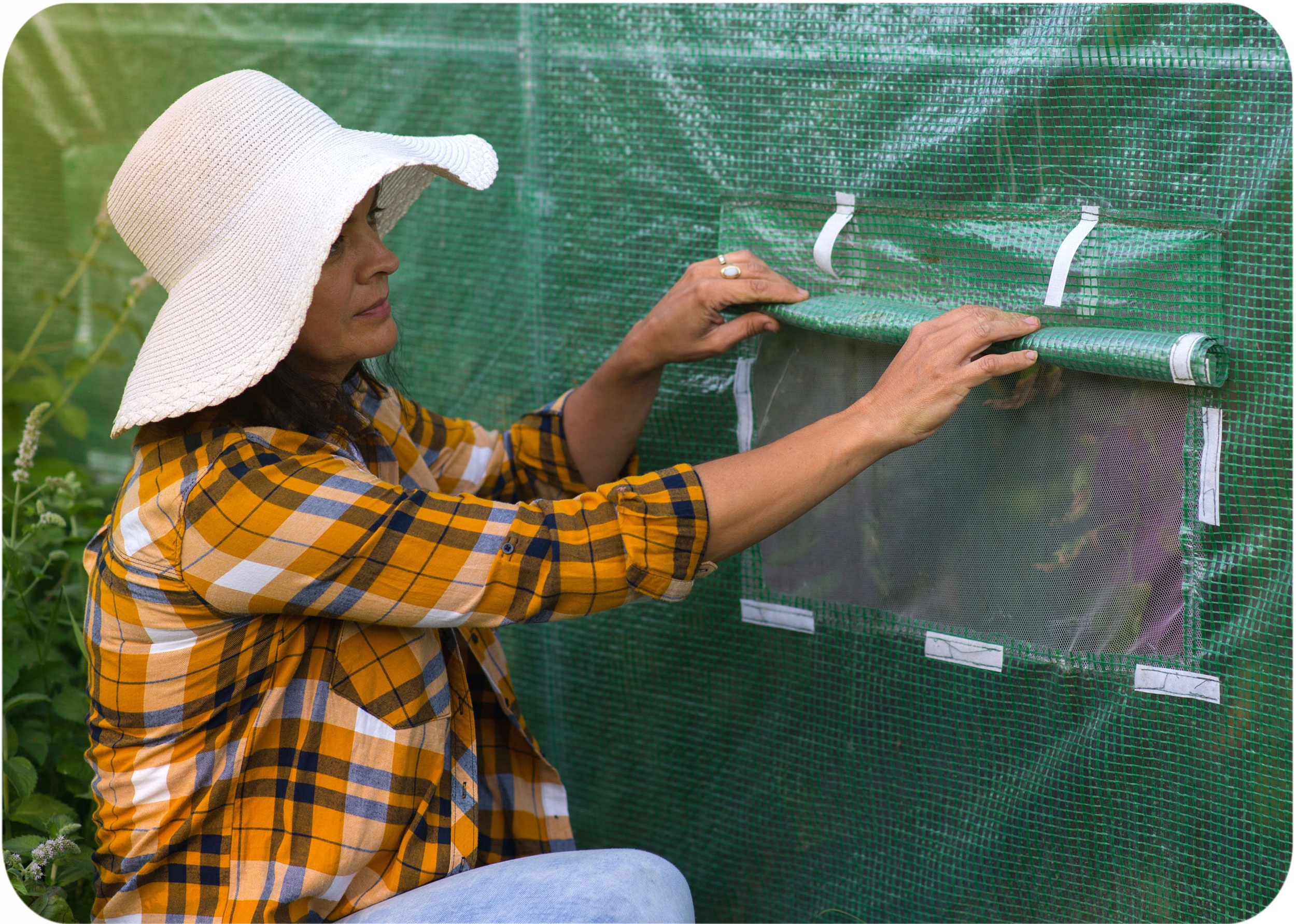 Vrtni tunel iz folije, vrtni rastlinjak, 2x4,5 m, folijski stebri, 9 m2, zelen. Teža izdelka z individualno embalažo: 21 kg.