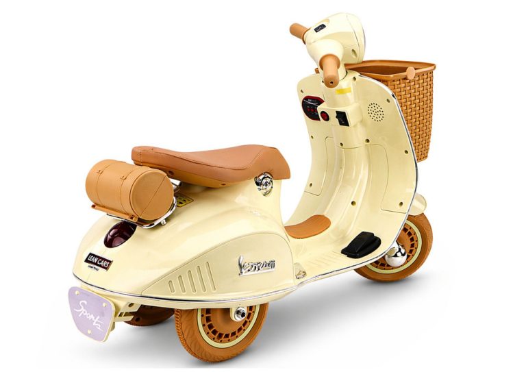 Vespa Italiana Creme Motor Na Akumulator 4