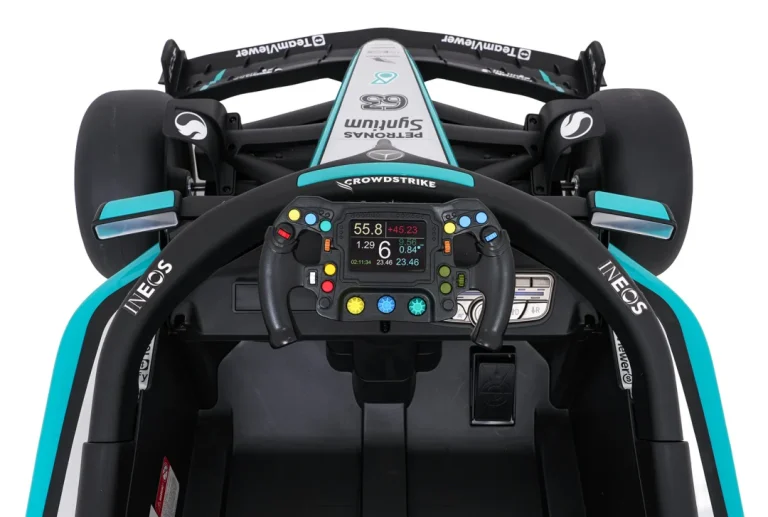 Amg Petronas F1 Na Akumulator Crni + Daljinski 15