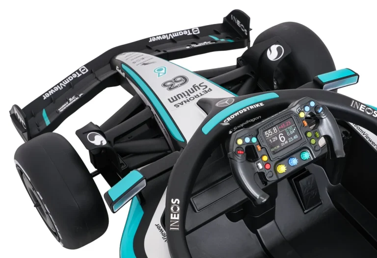 Amg Petronas F1 Na Akumulator Crni + Daljinski 16