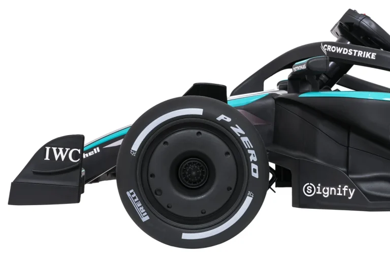 Amg Petronas F1 Na Akumulator Crni + Daljinski 26