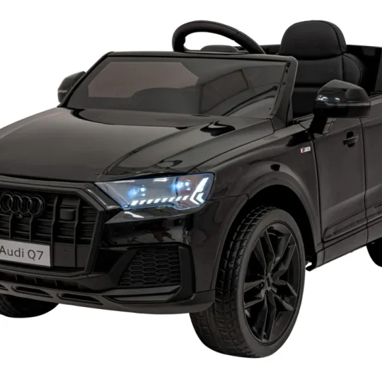 Audi Q7 Lift Crno Vozilo 1