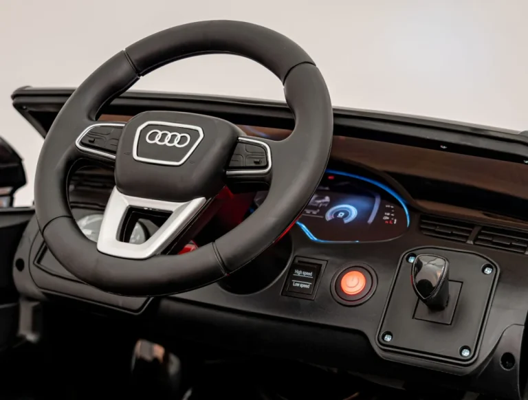 Audi Q7 Lift Crno Vozilo 11