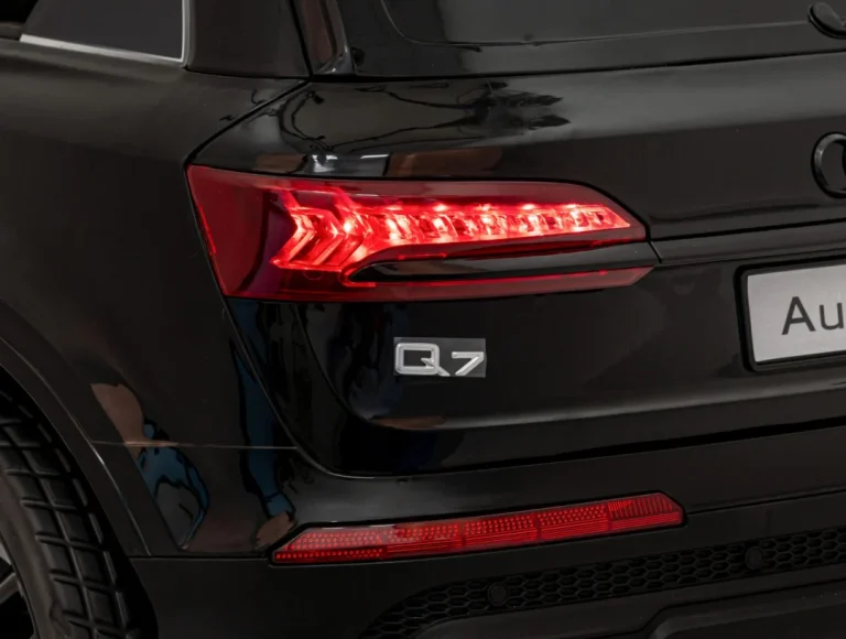 Audi Q7 Lift Crno Vozilo 17