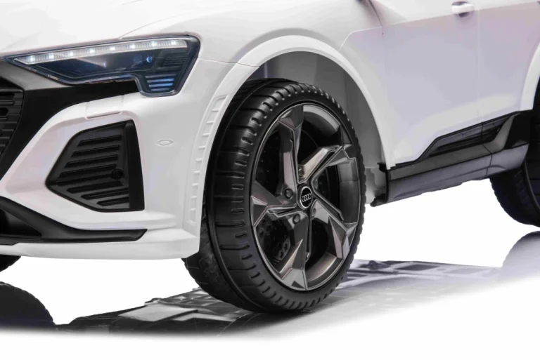 Audi Sq8 Bijelo Vozilo 17
