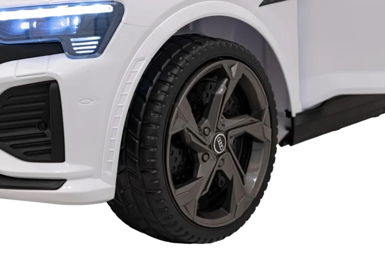 Audi Sq8 Bijelo Vozilo 28