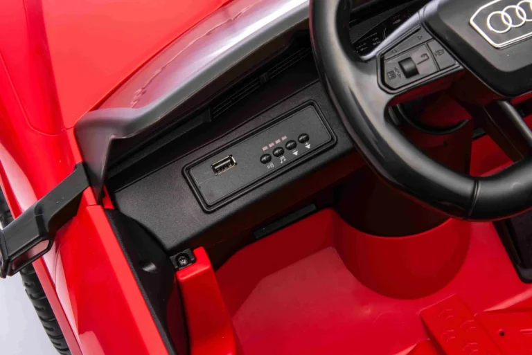 Audi Sq8 Crveno Vozilo 10