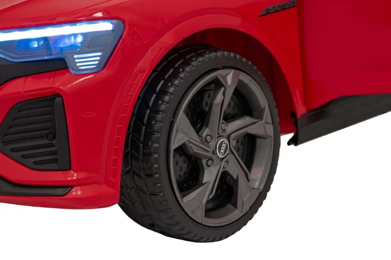 Audi Sq8 Crveno Vozilo 29