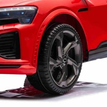 Audi Sq8 Crveno Vozilo 6