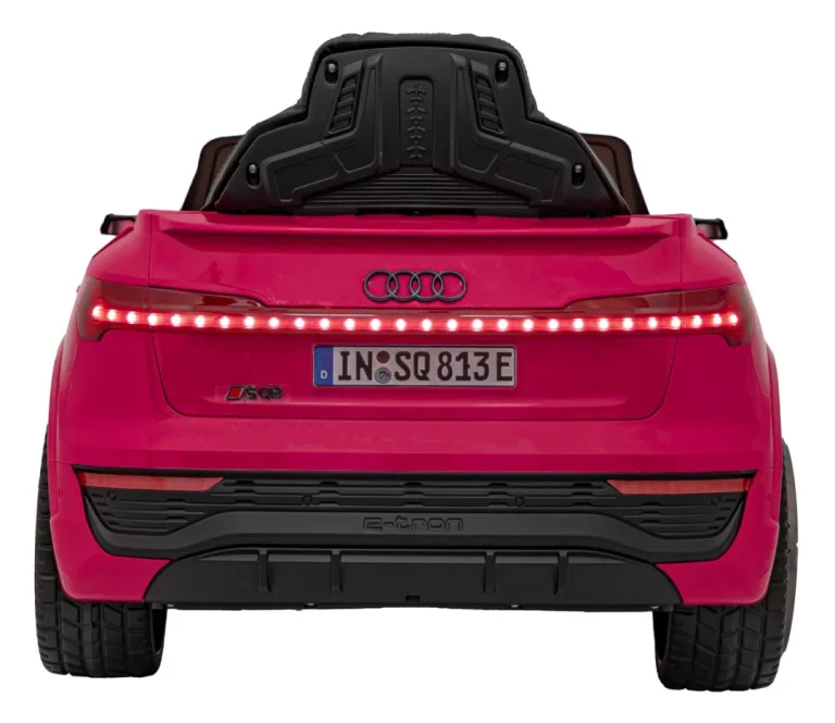 Audi Sq8 Ružičasto Vozilo 16