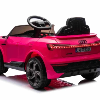 Audi Sq8 Ružičasto Vozilo 3