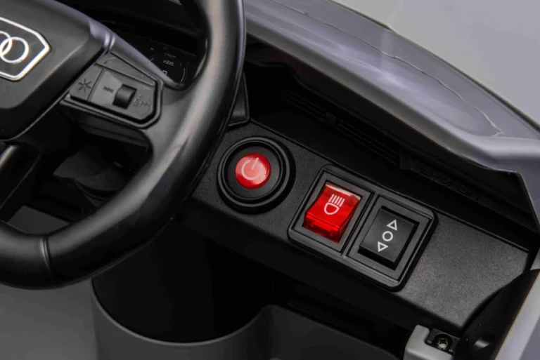 Audi Sq8 Sivo Vozilo 13