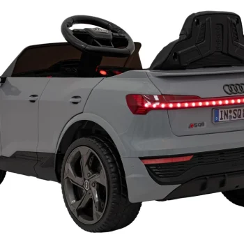 Audi Sq8 Sivo Vozilo 14