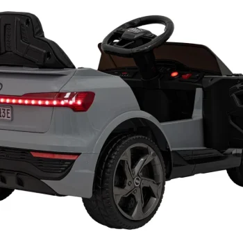 Audi Sq8 Sivo Vozilo 18