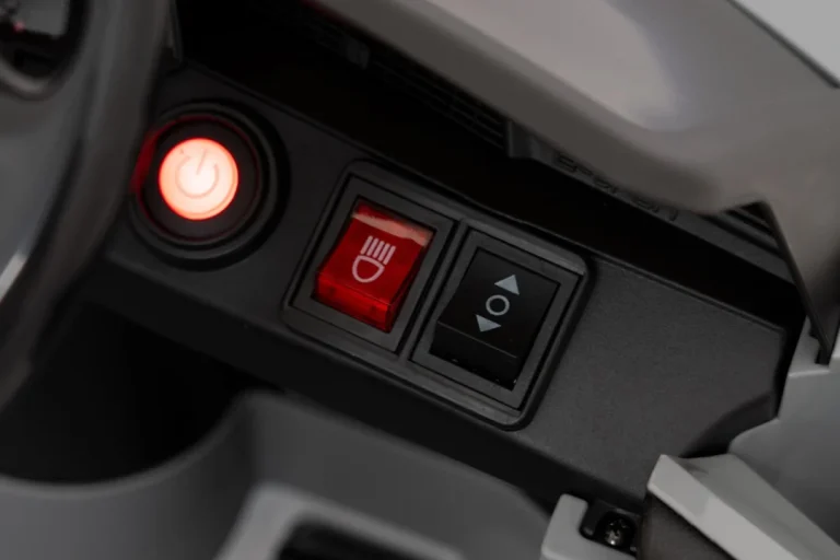 Audi Sq8 Sivo Vozilo 25
