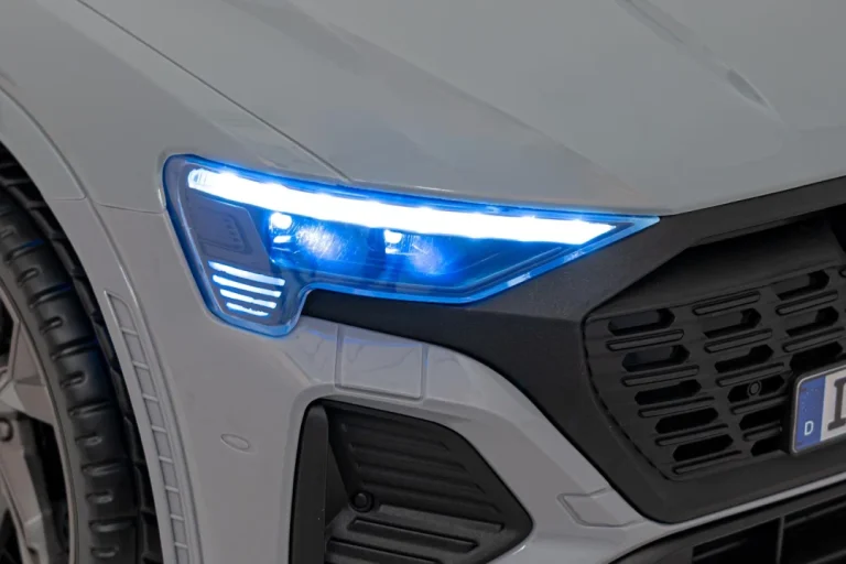 Audi Sq8 Sivo Vozilo 28