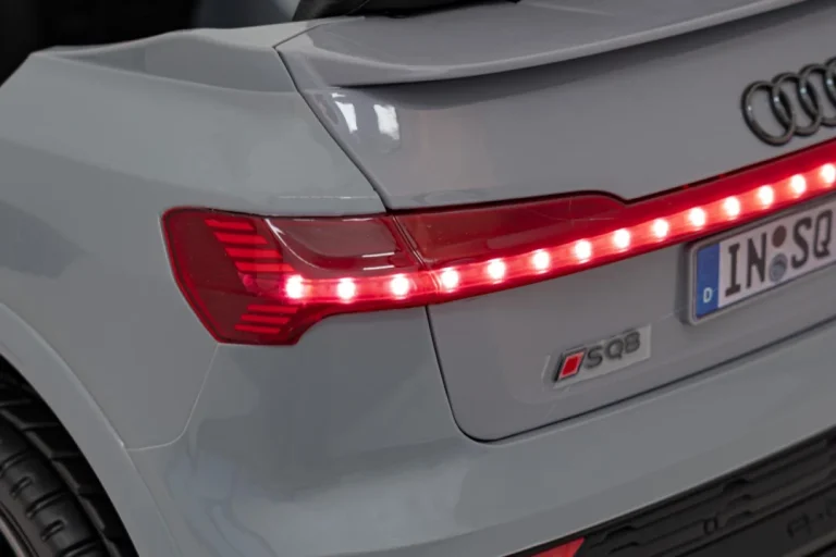 Audi Sq8 Sivo Vozilo 29