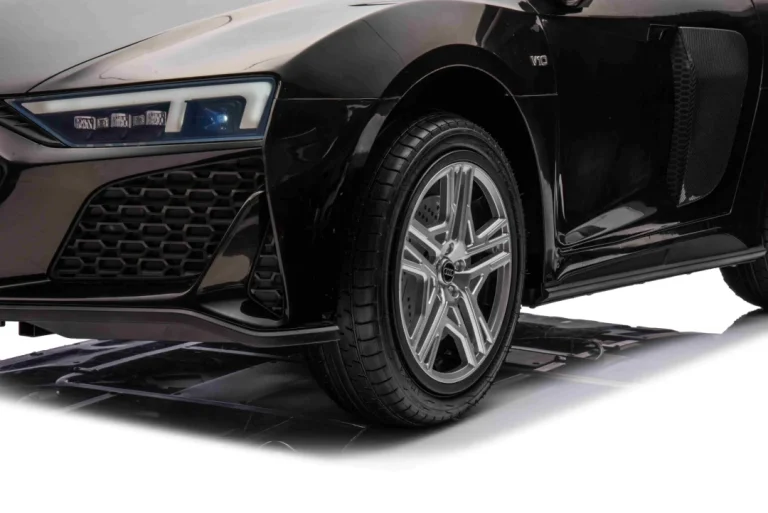 Audi Spyder R8 Lift Crno Vozilo 23
