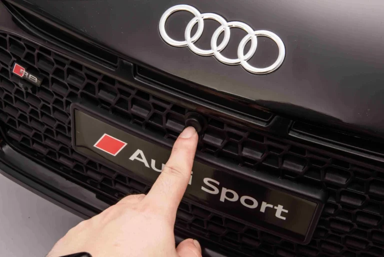 Audi Spyder R8 Lift Crno Vozilo 43