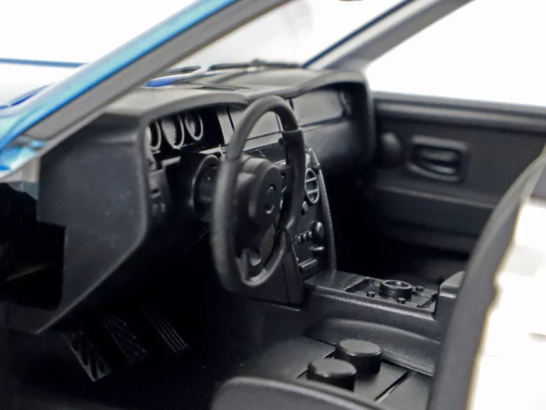 Automobil Na Daljinsko Upravljanje Bijelo Plavi 1:20 5