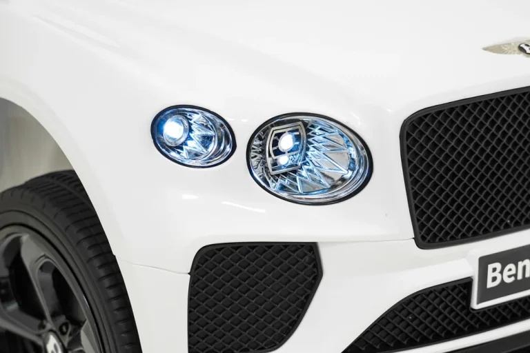 Bentley Bentayga S Bijeli Auto Na Akumulator 24