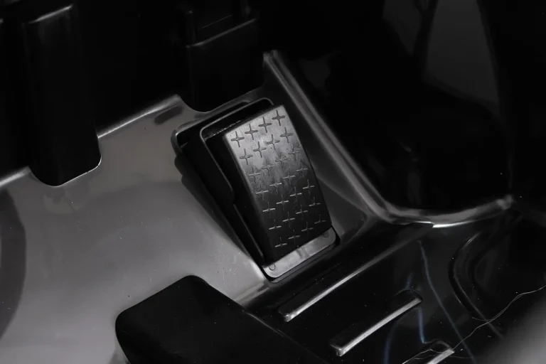 Bentley Bentayga S Crni Auto Na Akumulator 28