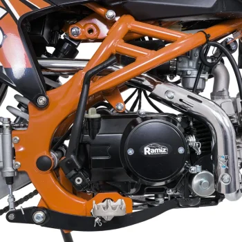 Benzinski Motor Ultra 66 125cc Narančasti 11