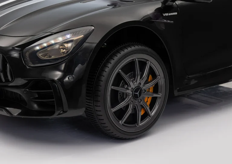 Crni Automobil Na Baterije Mercedes Gtr 11