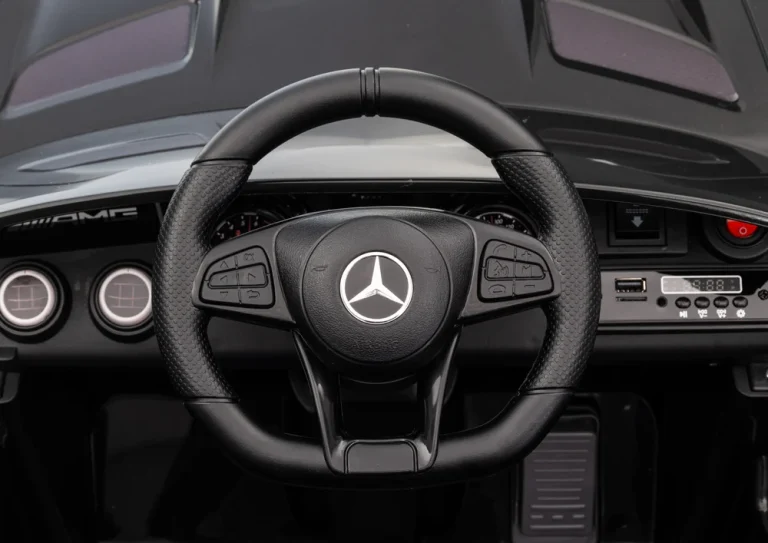 Crni Automobil Na Baterije Mercedes Gtr 12