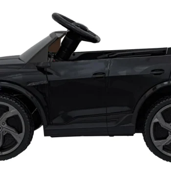 Crno Vozilo Audi Sq8 12